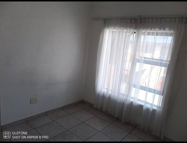 3 BEDROOM TOWNHOUSE FOR SALE IN RAVENSWOOD